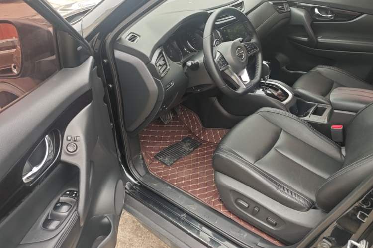 Used Nissan X-Trail 2019 2.0L CVT Smart Connect Comfort Edition 2WD Driver Seat
