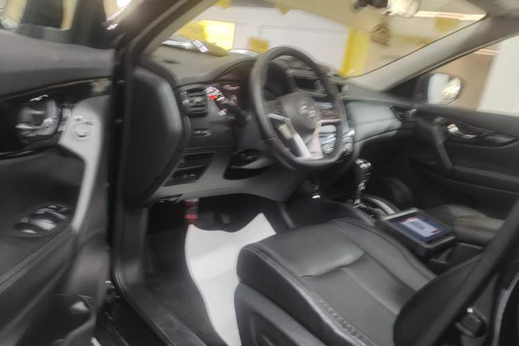 Used Nissan X-Trail 2019 2.0L CVT Smart Connect Comfort Edition 2WD Driver Seat