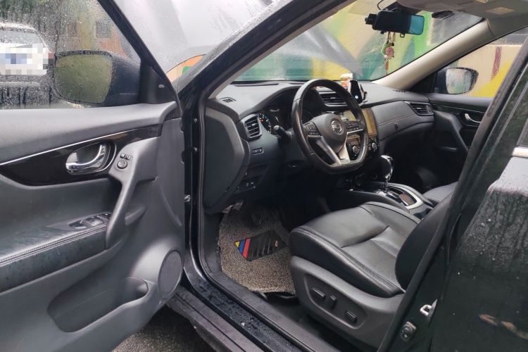 Used Nissan X-Trail 2019 2.0L CVT Comfort Edition 2WD Driver Seat