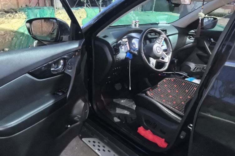 Used Nissan X-Trail 2019 2.5L CVT Smart Connect Luxury Edition 4WD Driver Seat