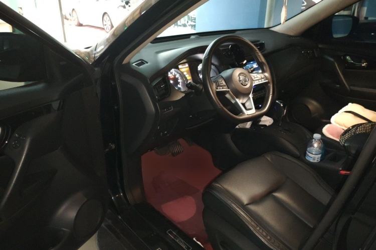 Used Nissan X-Trail 2019 2.0L CVT Smart Connect Comfort Edition 2WD Driver Seat