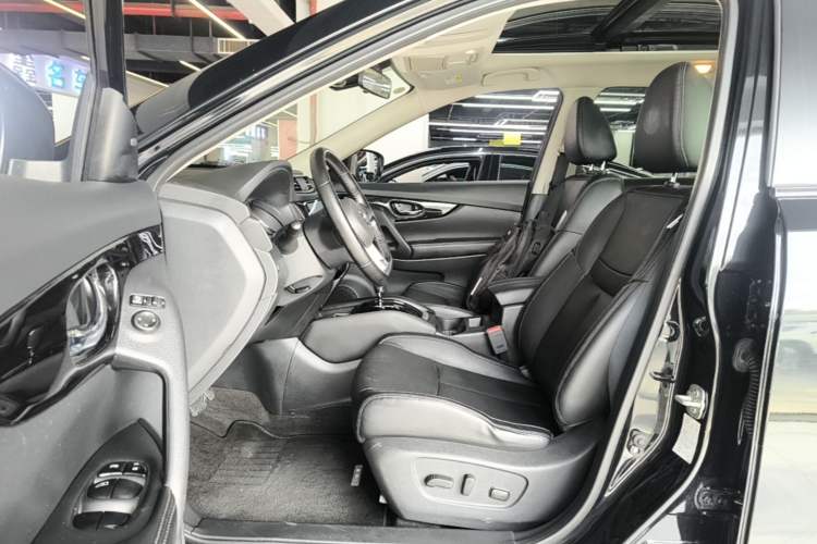 Used Nissan X-Trail 2019 2.0L CVT Smart Connect Comfort Edition 2WD Driver Seat