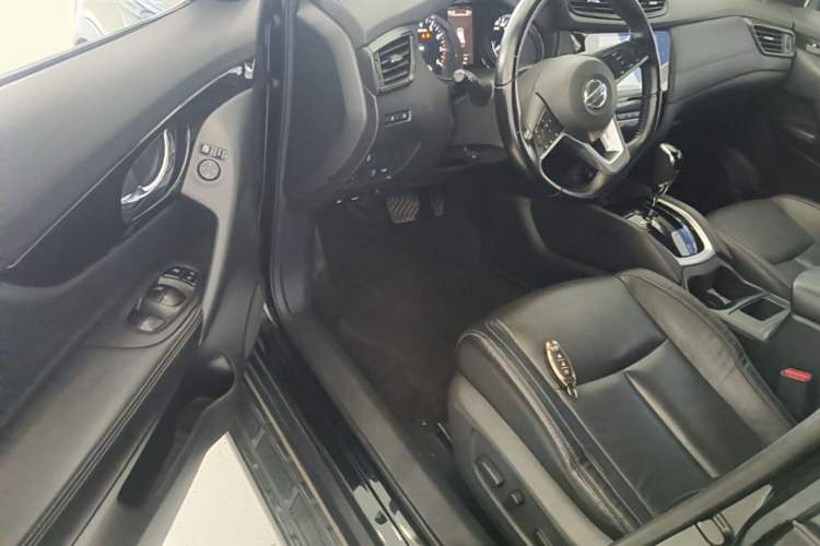 Used Nissan X-Trail 2019 2.0L CVT Smart Connect Comfort Edition 2WD Driver Seat