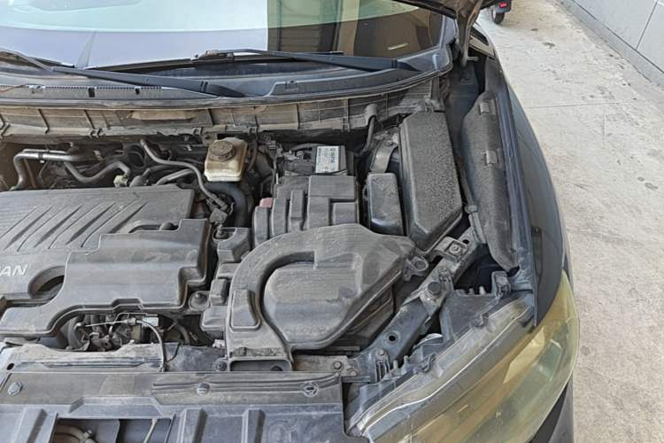Used Nissan X-Trail 2019 2.0L CVT Comfort Edition 2WD Engine Bay Left