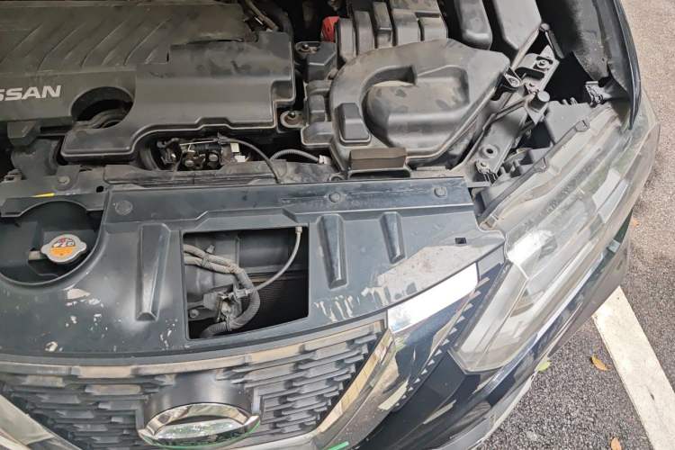 Used Nissan X-Trail 2019 2.0L CVT Smart Connect Comfort Edition 2WD Engine Bay Left