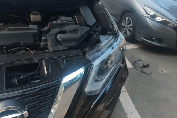 Used Nissan X-Trail 2019 2.0L CVT Smart Connect Comfort Edition 2WD Engine Bay Left