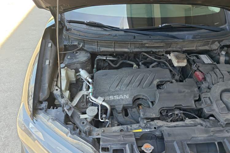 Used Nissan X-Trail 2019 2.0L CVT Comfort Edition 2WD Engine Bay Right