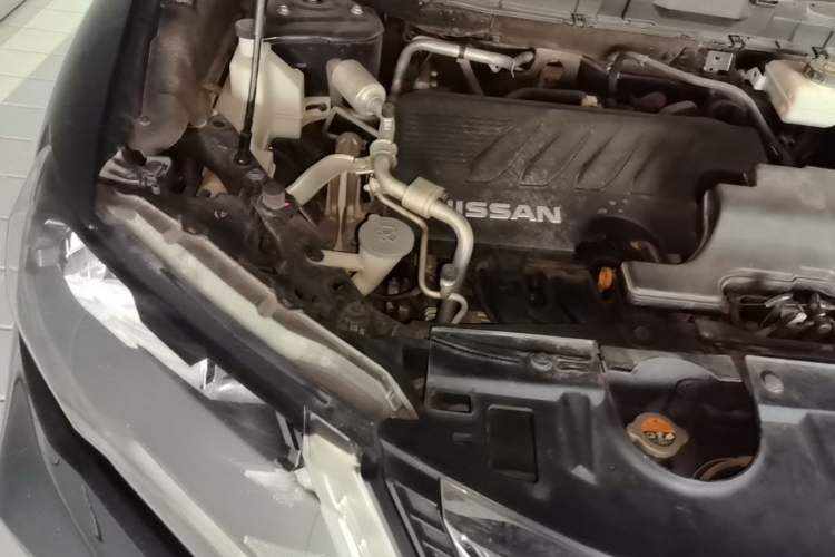Used Nissan X-Trail 2019 2.0L CVT Smart Connect Comfort Edition 2WD Engine Bay Right