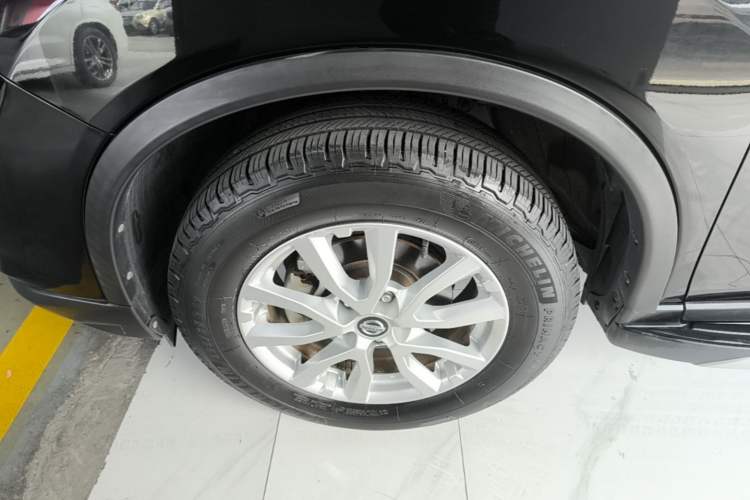 Used Nissan X-Trail 2019 2.0L CVT Smart Connect Comfort Edition 2WD Exterior 1
