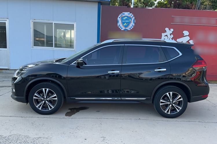 Used Nissan X-Trail 2019 2.5L CVT Smart Connect Luxury Edition 4WD Exterior 4