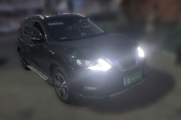Used Nissan X-Trail 2019 2.5L CVT Smart Connect Luxury Edition 4WD Front Right 45 Deg