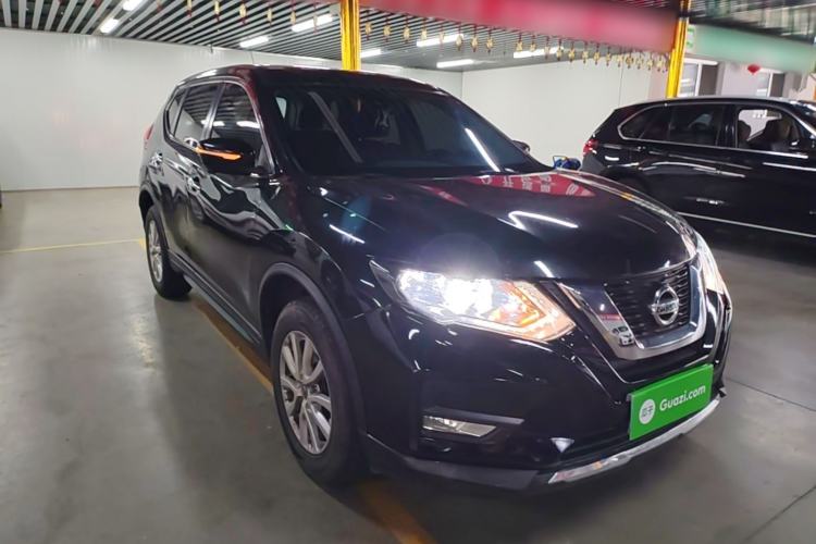 Used Nissan X-Trail 2019 2.0L CVT Smart Connect Comfort Edition 2WD Front Right 45 Deg
