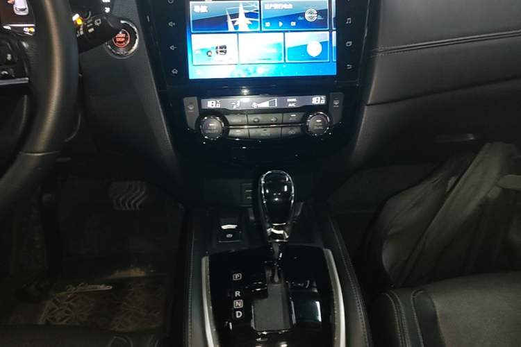 Used Nissan X-Trail 2019 2.5L CVT Smart Connect Luxury Edition 4WD Gear Lever