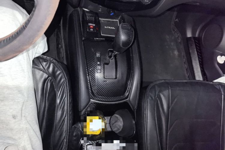 Used Nissan X-Trail 2019 2.0L CVT Comfort Edition 2WD Gear Lever