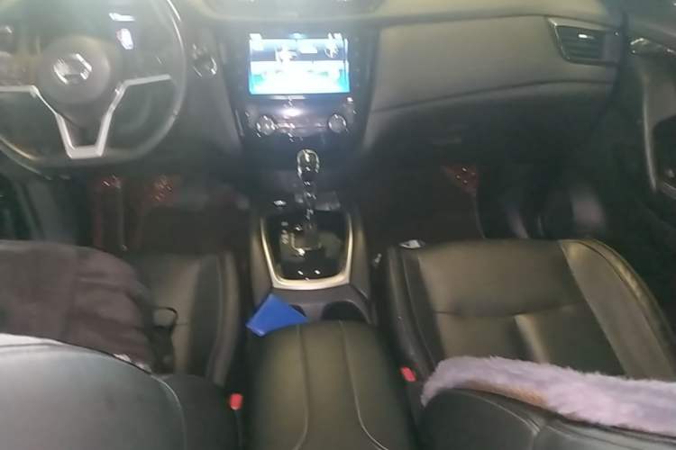 Used Nissan X-Trail 2019 2.0L CVT Smart Connect Comfort Edition 2WD Gear Lever