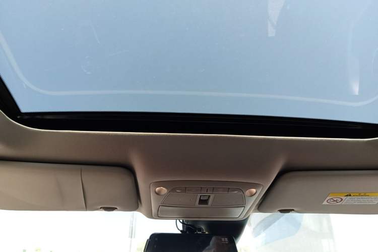 Used Nissan X-Trail 2019 2.0L CVT Smart Connect Comfort Edition 2WD Headliner
