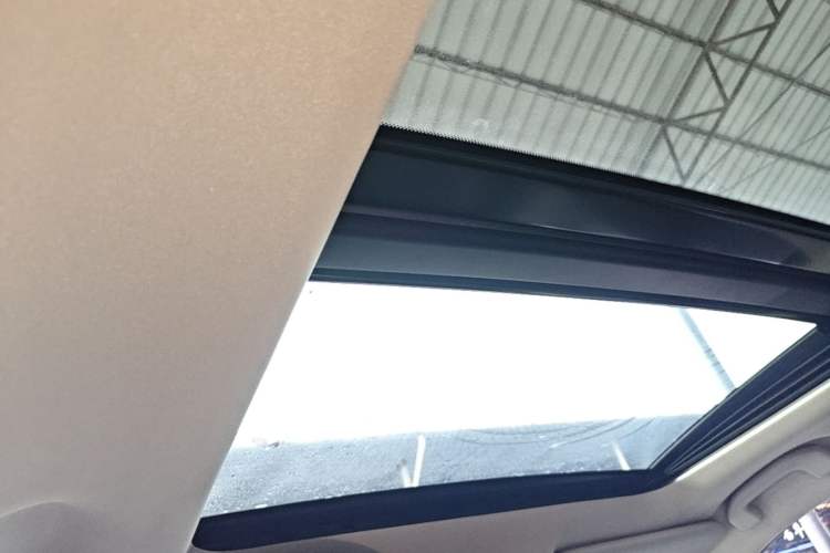Used Nissan X-Trail 2019 2.0L CVT Smart Connect Comfort Edition 2WD Headliner