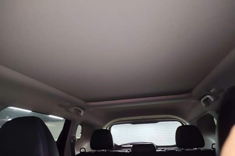 Used Nissan X-Trail 2019 2.0L CVT Smart Connect Comfort Edition 2WD Headliner