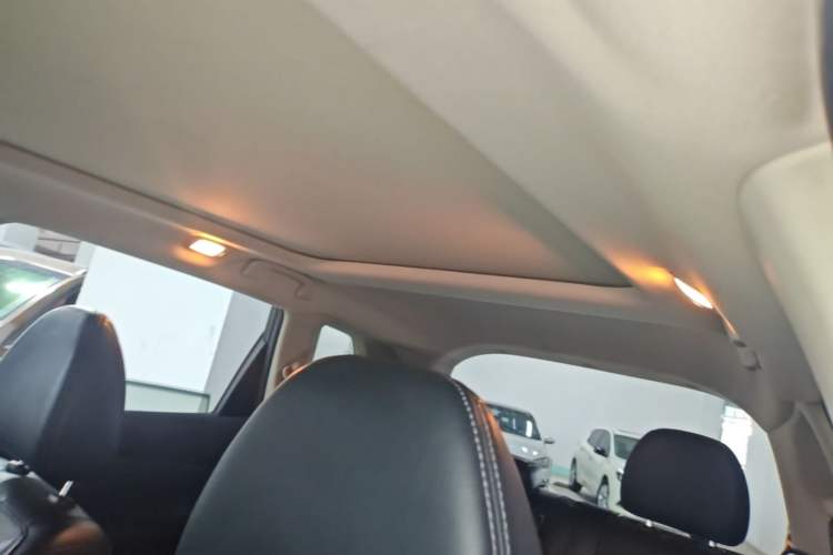 Used Nissan X-Trail 2019 2.0L CVT Smart Connect Comfort Edition 2WD Headliner