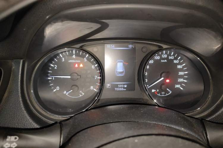 Used Nissan X-Trail 2019 2.0L CVT Smart Connect Comfort Edition 2WD Instrument Cluster