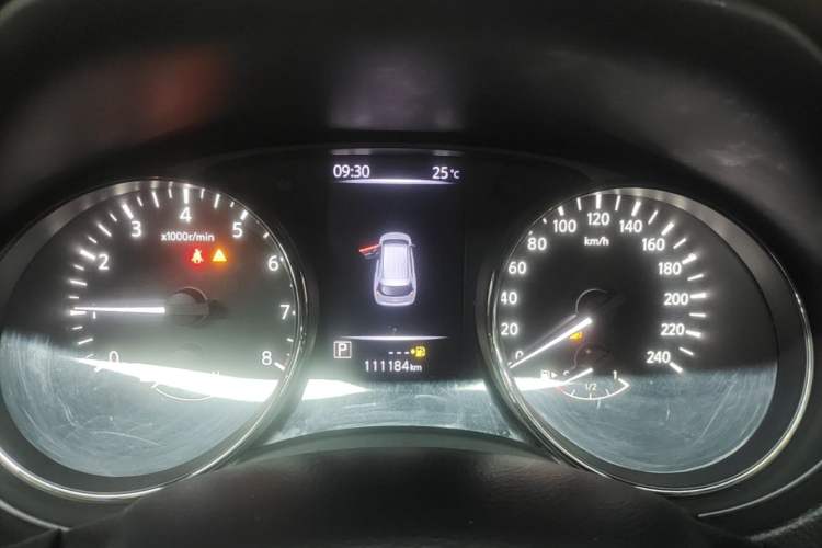 Used Nissan X-Trail 2019 2.0L CVT Smart Connect Comfort Edition 2WD Instrument Cluster