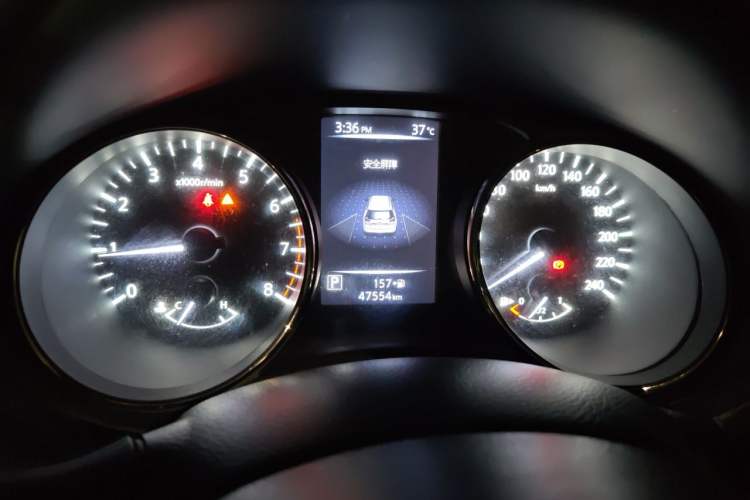 Used Nissan X-Trail 2019 2.0L CVT Smart Connect Comfort Edition 2WD Instrument Cluster