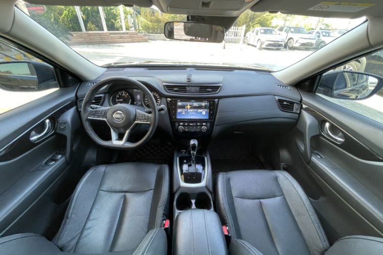 Used Nissan X-Trail 2019 2.0L CVT Smart Connect Comfort Edition 2WD Interior 1