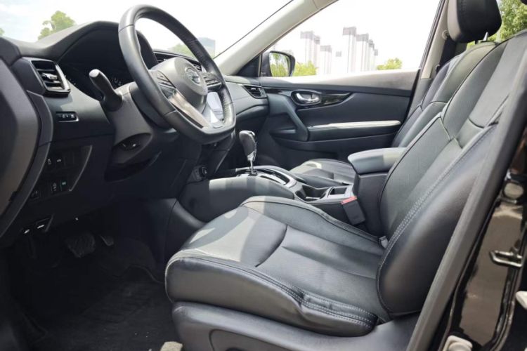 Used Nissan X-Trail 2019 2.0L CVT Smart Connect Comfort Edition 2WD Interior 4