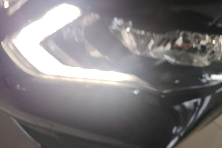 Used Nissan X-Trail 2019 2.0L CVT Smart Connect Comfort Edition 2WD Left Front Headlight