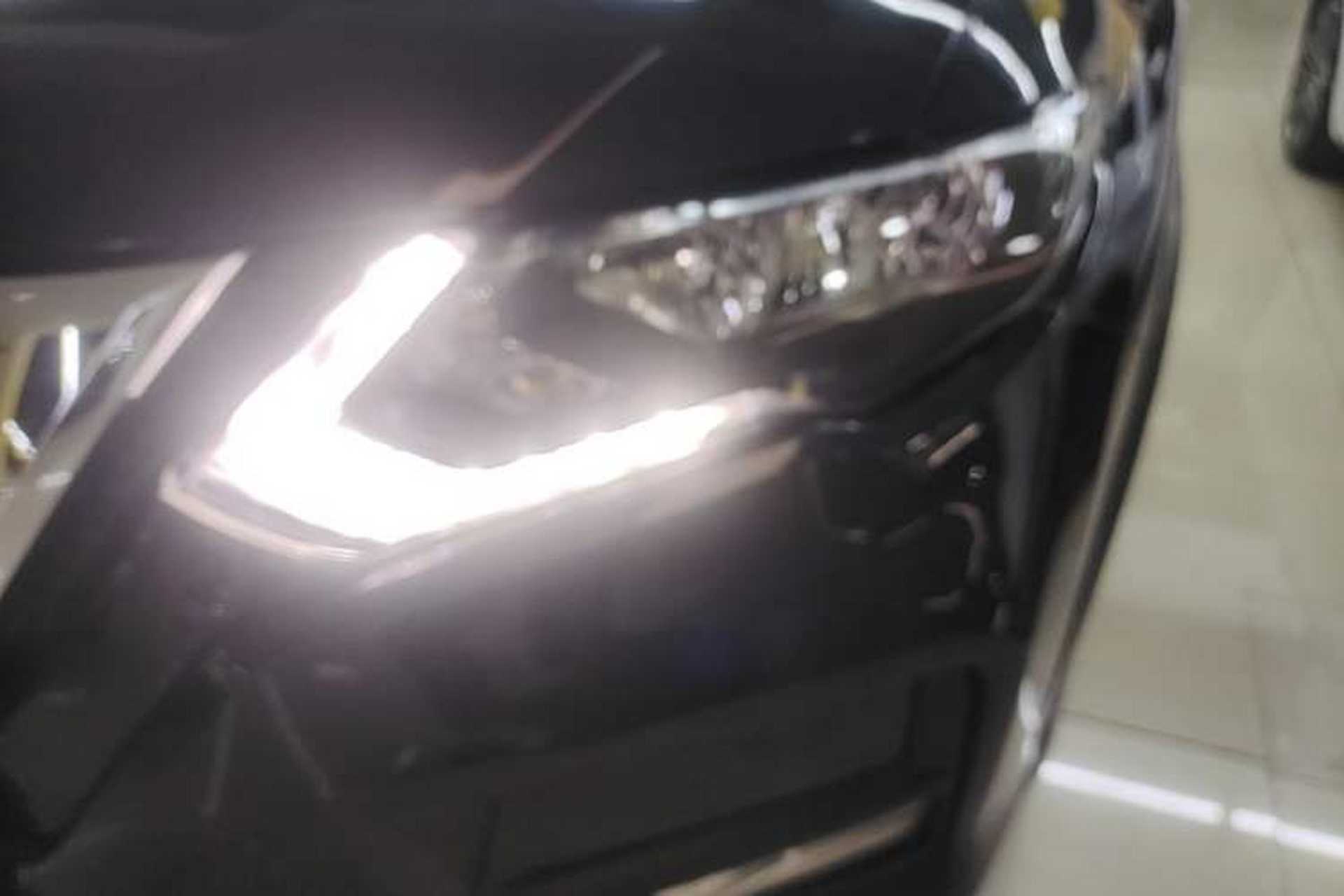 Used Nissan X-Trail 2019 2.0L CVT Smart Connect Comfort Edition 2WD Left Front Headlight