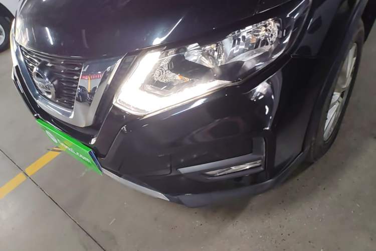 Used Nissan X-Trail 2019 2.0L CVT Smart Connect Comfort Edition 2WD Left Front Headlight