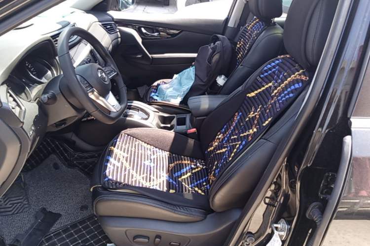 Used Nissan X-Trail 2019 2.0L CVT Smart Connect Comfort Edition 2WD Left Front Seat