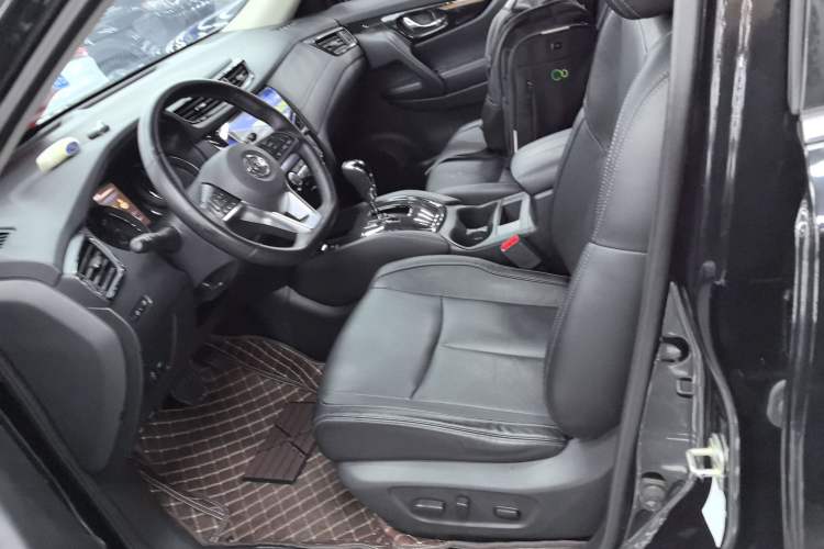 Used Nissan X-Trail 2019 2.0L CVT Smart Connect Comfort Edition 2WD Left Front Seat