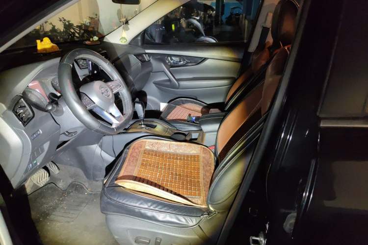 Used Nissan X-Trail 2019 2.0L CVT Smart Connect Comfort Edition 2WD Left Front Seat