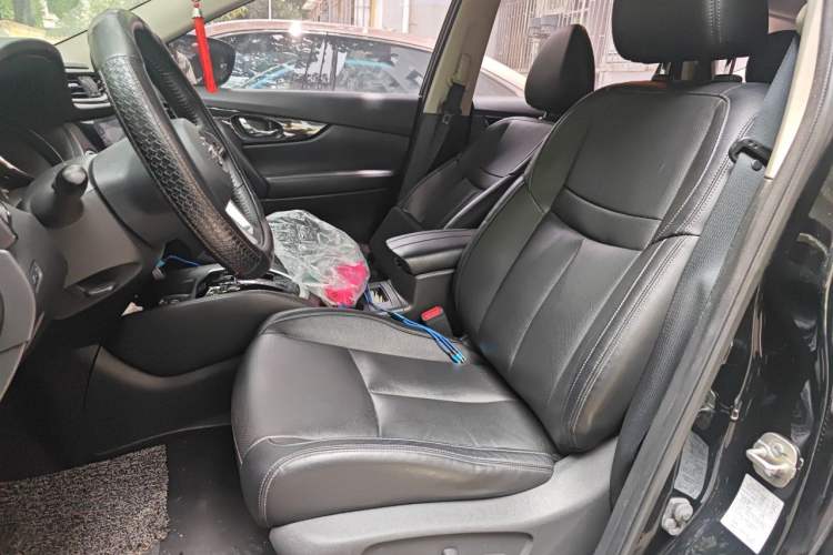 Used Nissan X-Trail 2019 2.0L CVT Smart Connect Comfort Edition 2WD Left Front Seat