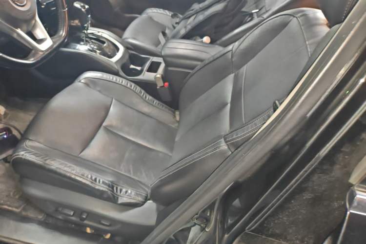 Used Nissan X-Trail 2019 2.0L CVT Smart Connect Comfort Edition 2WD Left Front Seat