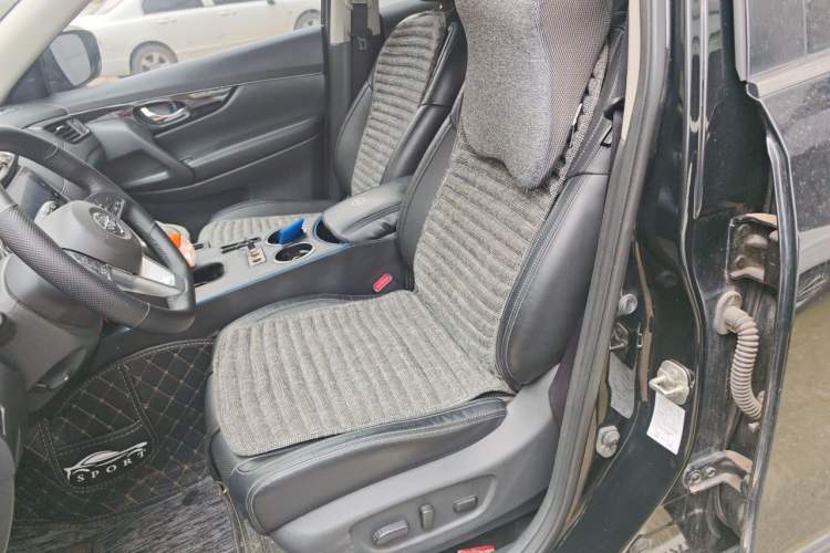 Used Nissan X-Trail 2019 2.0L CVT Smart Connect Comfort Edition 2WD Left Front Seat
