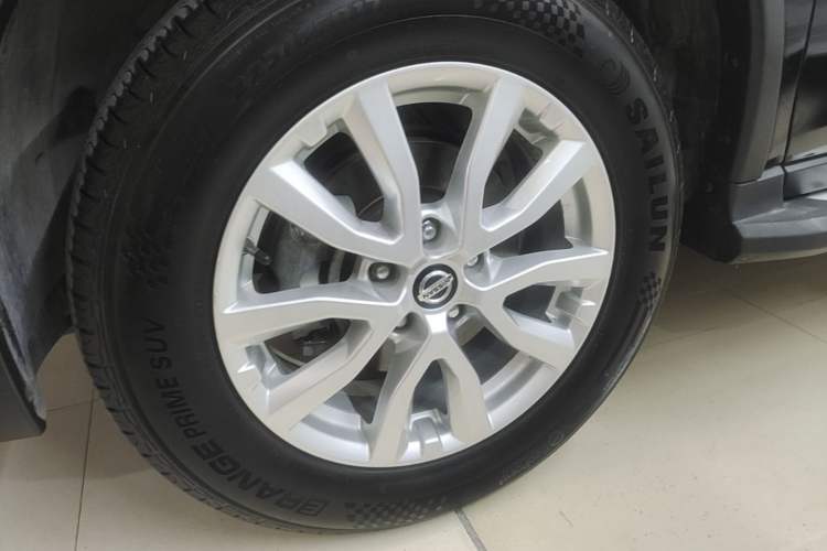 Used Nissan X-Trail 2019 2.0L CVT Smart Connect Comfort Edition 2WD Left Front Wheel Hub
