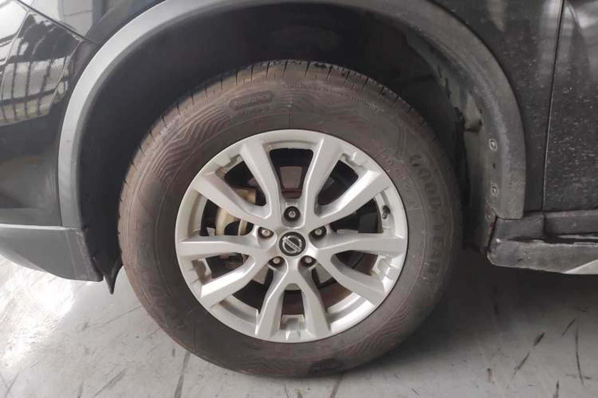 Used Nissan X-Trail 2019 2.0L CVT Smart Connect Comfort Edition 2WD Left Front Wheel Hub