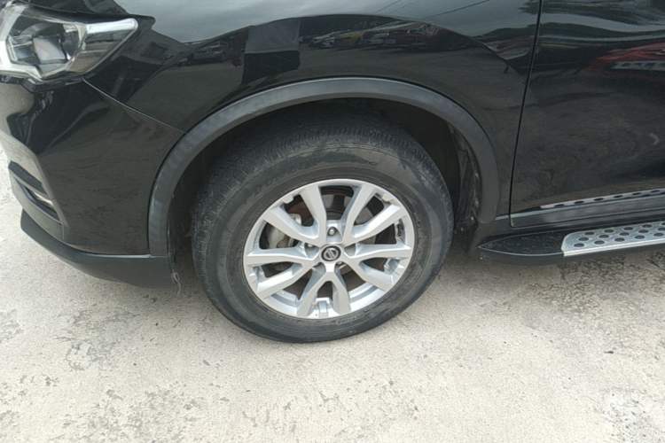 Used Nissan X-Trail 2019 2.0L CVT Comfort Edition 2WD Left Front Wheel Hub
