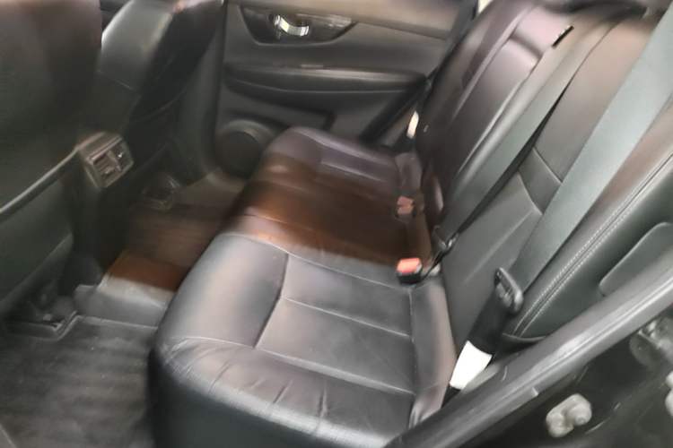 Used Nissan X-Trail 2019 2.5L CVT Smart Connect Luxury Edition 4WD Left Rear Seat