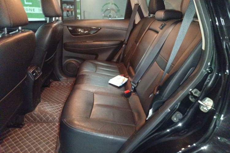 Used Nissan X-Trail 2019 2.0L CVT Smart Connect Comfort Edition 2WD Left Rear Seat