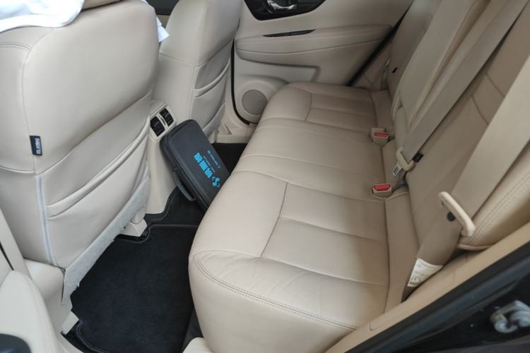 Used Nissan X-Trail 2019 2.0L CVT Smart Connect Comfort Edition 2WD Left Rear Seat