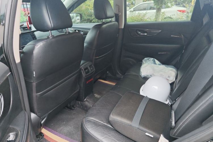 Used Nissan X-Trail 2019 2.0L CVT Smart Connect Comfort Edition 2WD Left Rear Seat