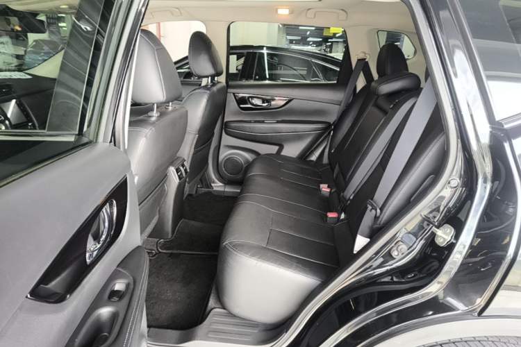 Used Nissan X-Trail 2019 2.0L CVT Smart Connect Comfort Edition 2WD Left Rear Seat
