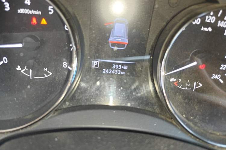Used Nissan X-Trail 2019 2.0L CVT Comfort Edition 2WD Odometer Close Up