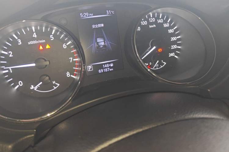Used Nissan X-Trail 2019 2.0L CVT Comfort Edition 2WD Odometer Close Up