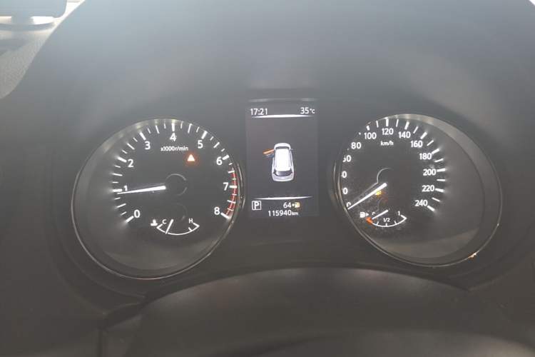 Used Nissan X-Trail 2019 2.0L CVT Smart Connect Comfort Edition 2WD Odometer Close Up