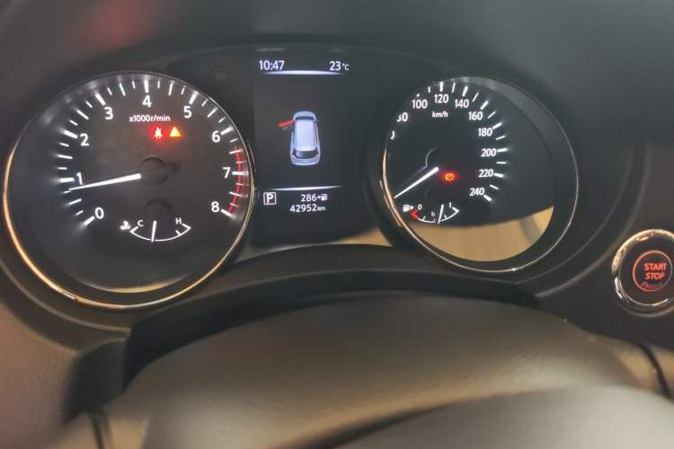 Used Nissan X-Trail 2019 2.0L CVT Smart Connect Comfort Edition 2WD Odometer Close Up