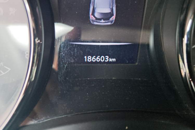 Used Nissan X-Trail 2019 2.0L CVT Smart Connect Comfort Edition 2WD Odometer Close Up